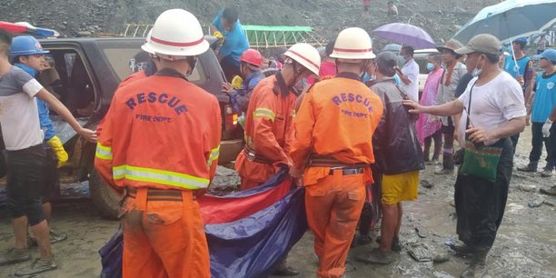 Birmanie: l'effondrement d'une mine de diamant fait 162 morts[reuters.com]