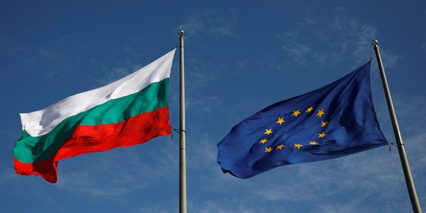 La bulgarie et la croatie obtiennent le feu vert pour leur 1ere etape vers l'euro[reuters.com]