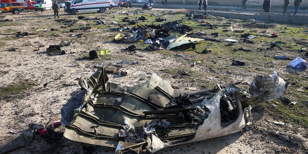 Une serie d'erreurs a l'origine du crash d'un avion urkrainien, selon un rapport[reuters.com]