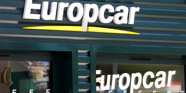 Europcar creuse ses pertes au 2e trimestre, etudie toutes les options[reuters.com]