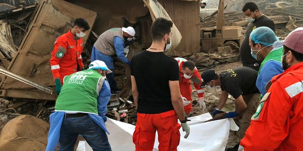 Beyrouth en etat de choc, le bilan de l'explosion s'alourdit a 135 morts[reuters.com]