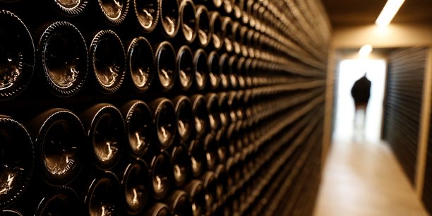 Les exportateurs francais de vin deplorent le maintien des tarifs us[reuters.com]