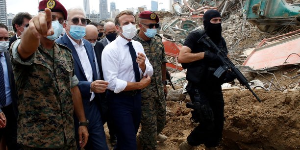 Emmanuel Macron en visite au Liban le 6 août 2020, deux jours après la double explosion qui a dévasté (le 4 août) le port de Beyrouth et une partie de la capitale, faisant au moins 180 morts et 6.000 blessés. Le président français doit se rendre à nouveau au Liban dans quelques jours, le mardi 1er septembre.