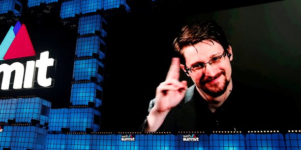 Edward Snowden, en direct mais sur écran au Web Summit de Lisbonne, le 4 novembre 2019.