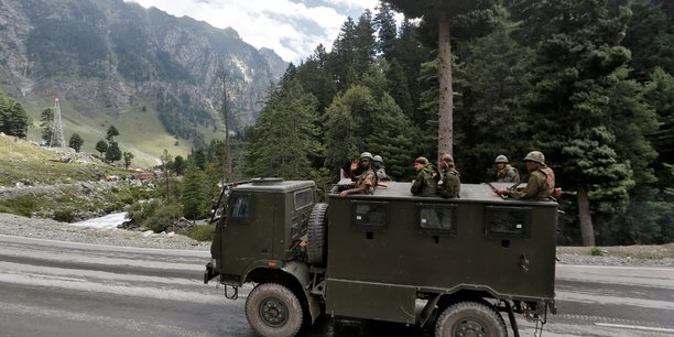 Chine et inde s'accordent pour le desengagement de leurs troupes a leur frontiere commune[reuters.com]