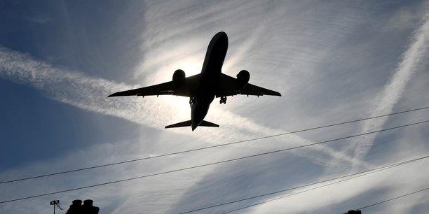 Le debat sur une eco-contribution dans l'aerien resurgit[reuters.com]