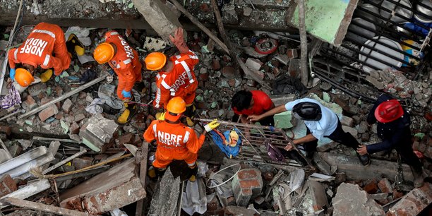 Inde: au moins huit morts dans l'effondrement d'un immeuble a bombay[reuters.com]