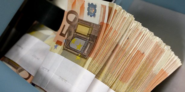 La france prevoit d'emettre a nouveau 260 milliards d'euros de dettes en 2021, selon l'agence france tresor[reuters.com]