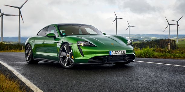 Porsche taycan, première voiture 100% électrique de la marque sportive de luxe allemande