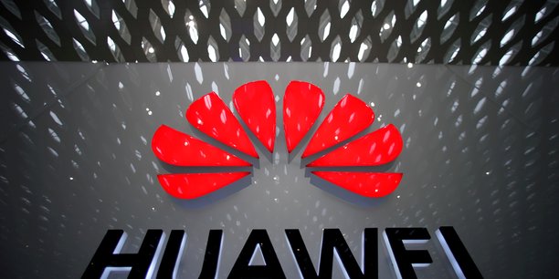 Huawei discute de la vente d'une partie de sa division honor[reuters.com]