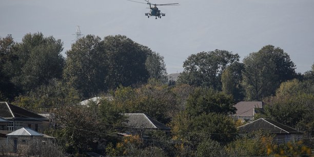 De nouveaux combats ont eclate dimanche dans le haut-karabakh[reuters.com]