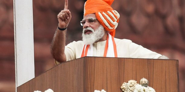 Trois membres du parti du premier ministre indien tues au cachemire[reuters.com]