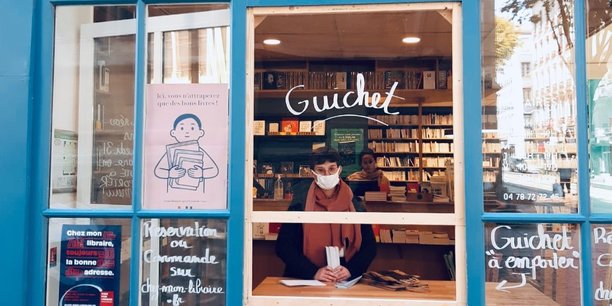 La plateforme Chez Mon Libraire permet à près de 130 librairies d'Auvergne Rhône-Alpes d'être présentes en ligne depuis six ans, à l'image de la librairie Rive gauche à Lyon.