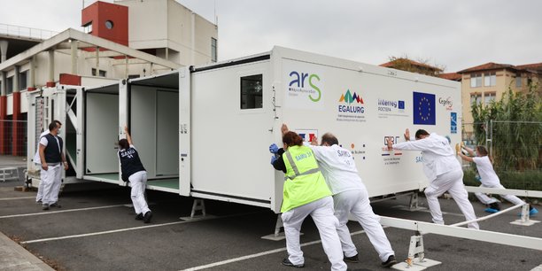 Cegelec Défense et le CHU de Toulouse ont mis au point un hôpital mobile déployable en 40 minutes.