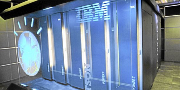 IBM a annoncé qu'il allait se délester de son activité historique (activités d'hébergement et de gestion de services et d'infrastructures) en la basculant dans une nouvelle société qui sera créée fin 2021, pour mieux se concentrer sur le marché porteur du cloud et de l'intelligence artificielle.