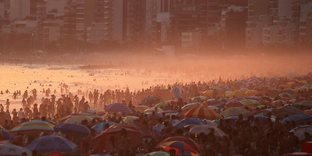 2020, annee la plus chaude dans le monde avec 2016, selon le service copernicus[reuters.com]