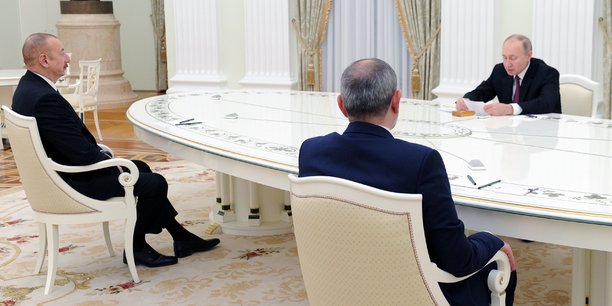Poutine reunit les dirigeants d'armenie et d'azerbaidjan[reuters.com]