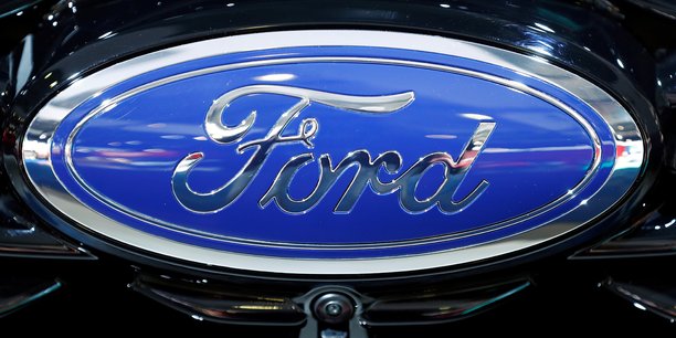 Ford ferme ses usines au bresil, inscrit une charge de 4,1 milliards de dollars[reuters.com]