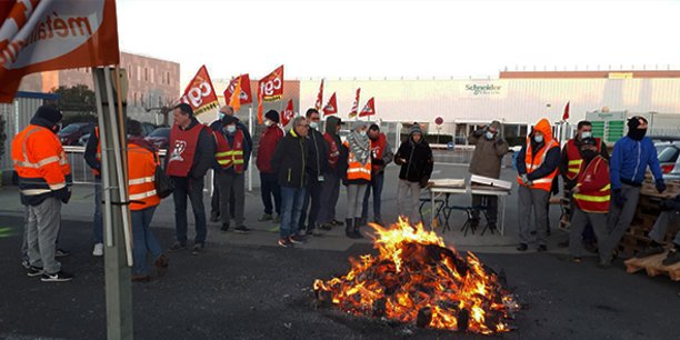 Les salariés du site de Schneider Electric à Lattes sont en grève depuis le 14 janvier dernier.