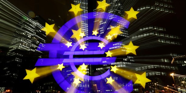 Plus que jamais la Banque centrale européenne (BCE) tient le destin de l'Union européenne entre ses mains .