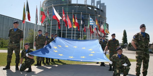 Europe de la défense : les trop nombreux renoncements des pays européens  (rapport)