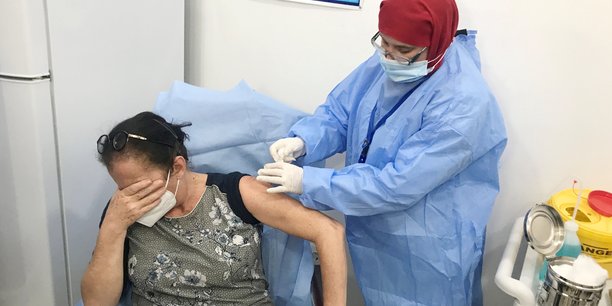 Coronavirus: l'algerie discute avec moscou pour produire le vaccin russe[reuters.com]