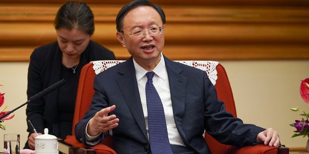 Le chef de la diplomatie a pekin appelle a l'apaisement des relations sino-americaines[reuters.com]