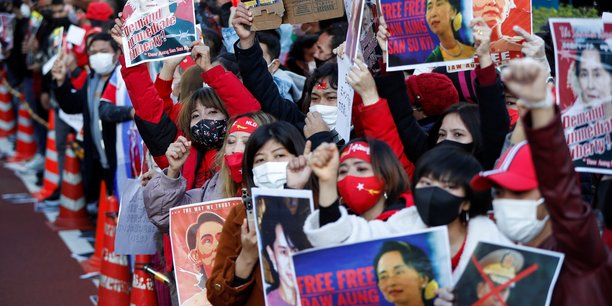 La chine dement soutenir le coup d'etat en birmanie[reuters.com]