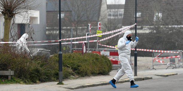 Pays-bas: explosion dans un centre de depistage covid-19, semble intentionnelle, selon la police[reuters.com]