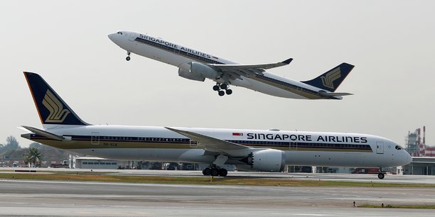 Les vols au départ de Singapour devront utiliser des carburants durables à partir de 2026.