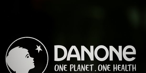 Danone confirme l'eviction de son president emmanuel faber[reuters.com]
