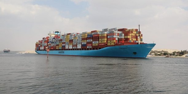 Les 61 derniers navires bloqués par l'échouement d'un porte-conteneurs dans le canal de Suez le 23 mars dernier ont traversé le chenal samedi, a déclaré l'Autorité du canal de Suez (ACS).
Au total, 422 navires ont été bloqués pendant six jours par l'échouement de l'Ever Given, qui a été dégagé lundi.