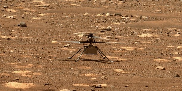 La NASA qualifie la premier vol d'un engin motorisé (Ingenuity) d'opération inédite et très risquée, mais affirme qu'elle pourrait permettre de recueillir des données inestimables sur les conditions de vie sur Mars.