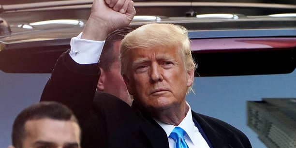 Usa: trump dit aux donateurs republicains qu'il les aidera a gagner le congres en 2022[reuters.com]
