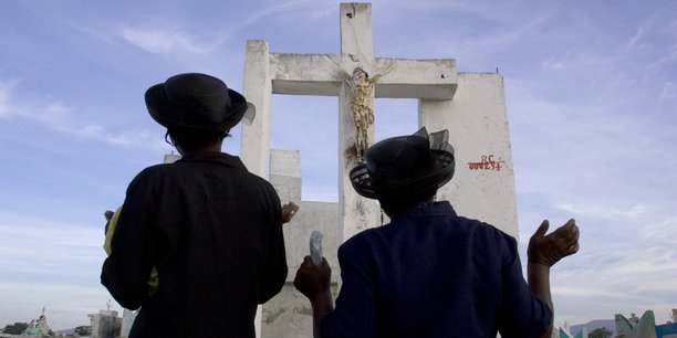 France: le quai d'orsay confirme l'enlevement de deux francais en haiti[reuters.com]