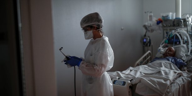 Coronavirus: la france se rapproche des 6.000 patients en reanimation[reuters.com]