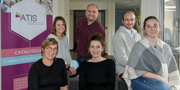 L'incubateur Atis, spécialisé dans l'accompagnement des projets d'économie sociale et solidaire, est basé à Bordeaux et financé par la Région, le Département, la Métropole et plusieurs communes de l'agglomération bordelaise.