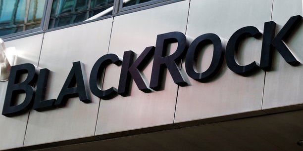 Blackrock bat les estimations au premier trimestre, niveau record d'actifs sous gestion[reuters.com]
