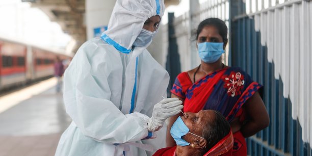 Coronavirus: plus de 273.000 nouveaux cas en inde, un record[reuters.com]