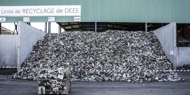 Déchets d'équipements électriques et électroniques à Péna Métaux.