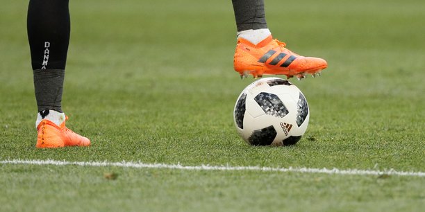 Football: paris compte promouvoir une legislation europeenne pour garantir le financement des petits clubs, dit beaune[reuters.com]