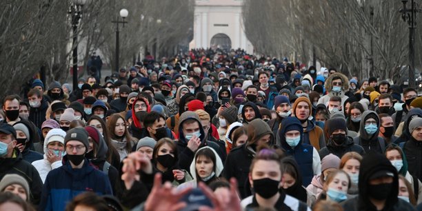 300 personnes arretees en russie lors de manifestations pro-navalny, selon une ong[reuters.com]