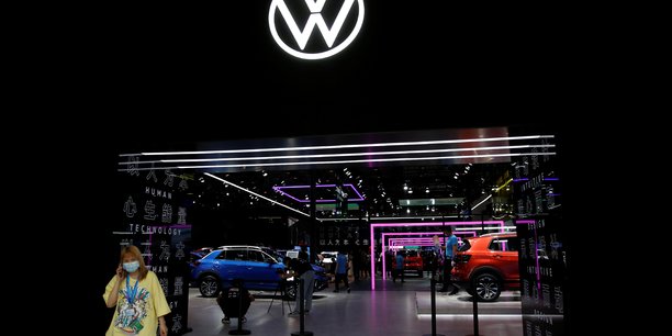 Volkswagen releve son objectif de marge operationnelle pour 2021[reuters.com]