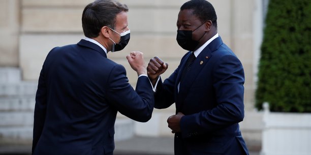 Macron accueille un sommet sur la relance de l'economie en afrique[reuters.com]