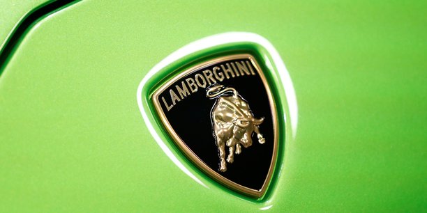 Lamborghini avance prudemment vers l'electrification de ses vehicules[reuters.com]