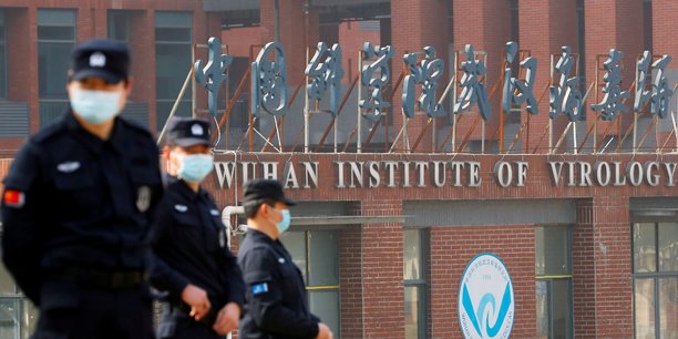 L'institut de virologie de Wuhan (photo) a nourri l'hypothèse de l'accident de laboratoire comme ayant déclenché la pandémie de Covid-19. Et ce, d'autant plus que cet institut est spécialisé dans l'étude des coronavirus ayant un potentiel épidémique chez l'être humain. On sait par ailleurs que de tels accidents ont déjà conduit à des infections humaines, et même à la pandémie de grippe H1N1 de 1977 qui a fait plus de 700.000 victimes, selon VIrginie Courtier, directrice de recherche du CNRS.
