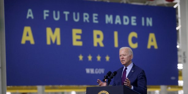 Joe Biden assure que les investissements seront, à terme, graduellement compensés par les économies réalisées et par les recettes supplémentaires.