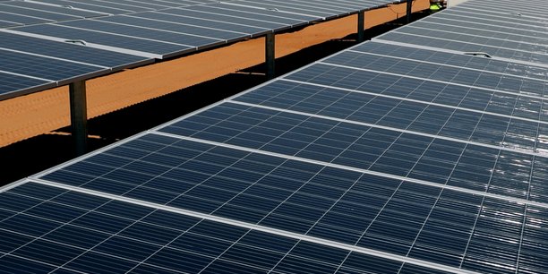 Acea veut un partenaire pour son activite d'energie solaire[reuters.com]