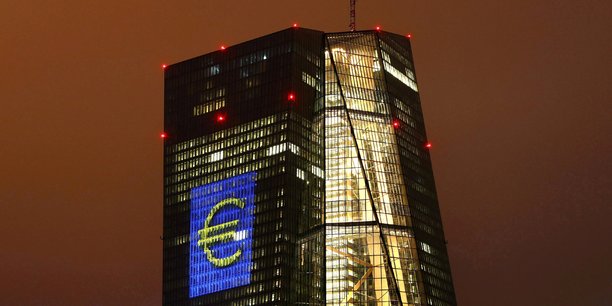 La BCE lance officiellement des travaux sur l'euro numérique pendant 24 mois avant de prendre une décision définitive.