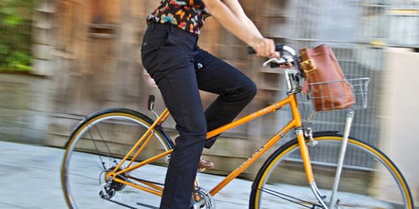 Aller travailler à vélo, une habitude que la fédération des usagers de la bicyclette veut encourager via son programme et son label Employeur Pro-Vélo.